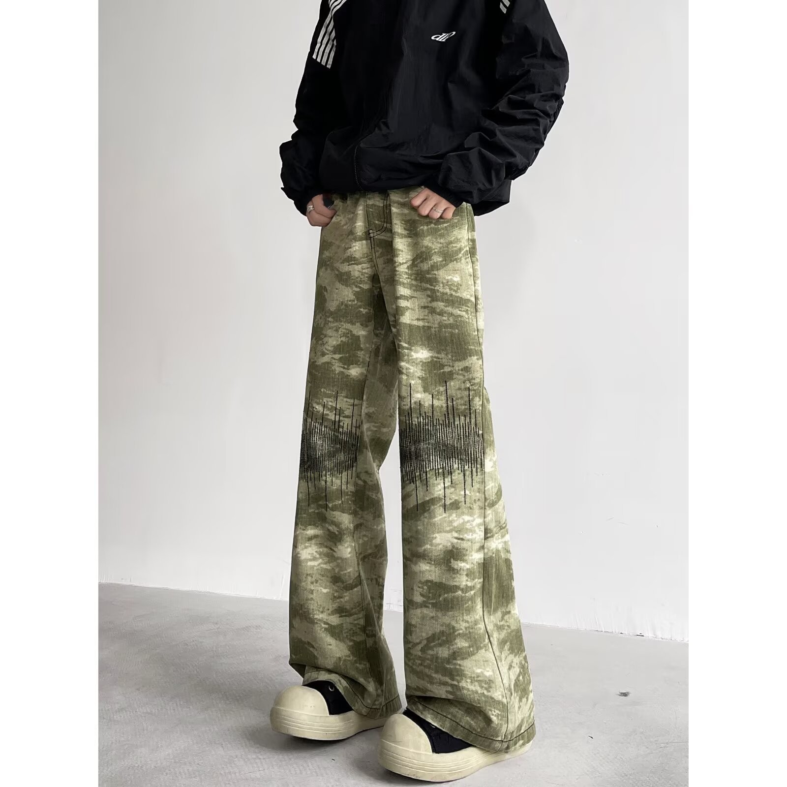 Pantalones Tipo Vaquero de Pierna Recta con Estampado 3D de Camuflaje de Ramas