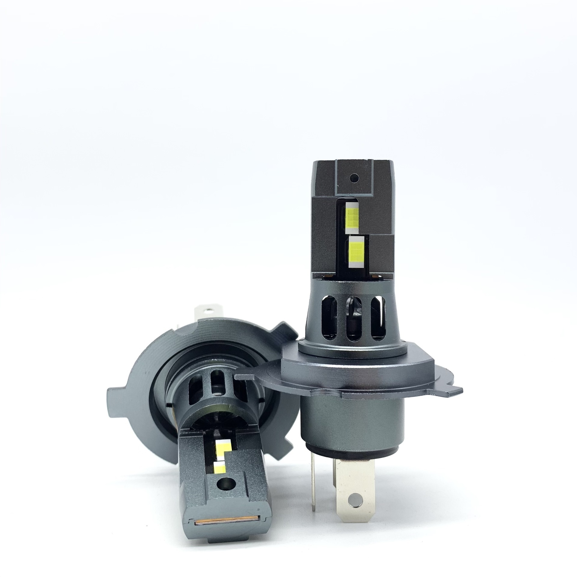 M7 enchufe directo con ventilador H7 H1 H3 H11 9005 H4 9012 faro LED de automóvil de alto brillo