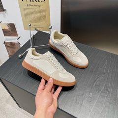 女性用第一層牛革トレーニングシューズ 2025 新しい中空通気性フラットカジュアルシューズ本革ソフトソール白靴スニーカー