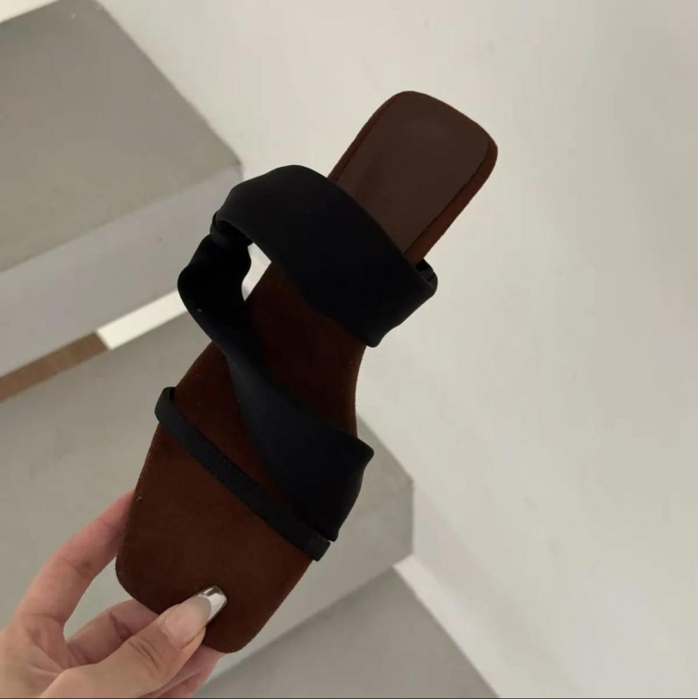 Niche High-End French Fairy Style One-Strap For Women 2025 Summer High Heels Stunning Outdoor Sandals Slippers_vogvips.com