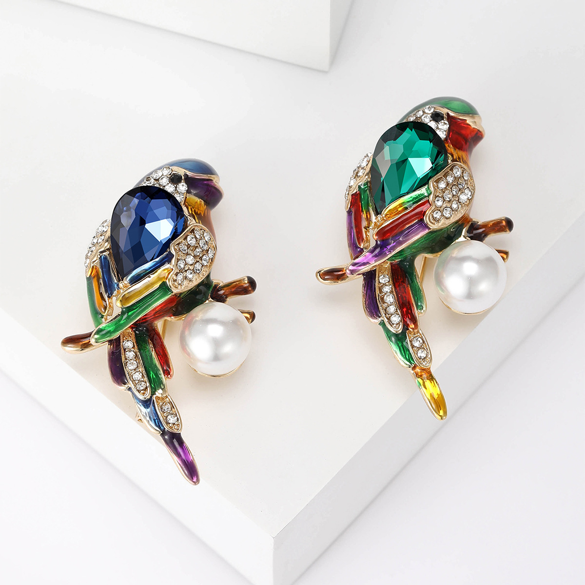 17g Weight Cute Pin Alloy Inlay Rhinestones Pearl Women's Brooches