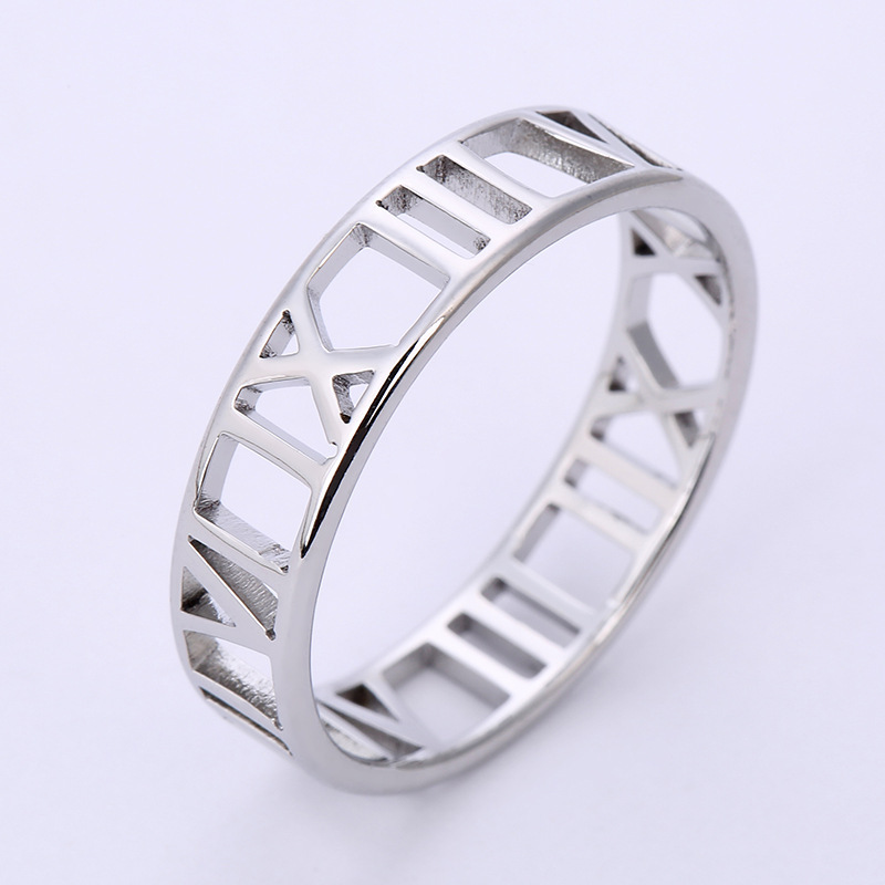 Joyería de acero Titanium vendedora caliente transfronteriza fabricante masculino del anillo esmerilado hueco del acero inoxidable del estilo europeo y americano de la cadena giratoria
