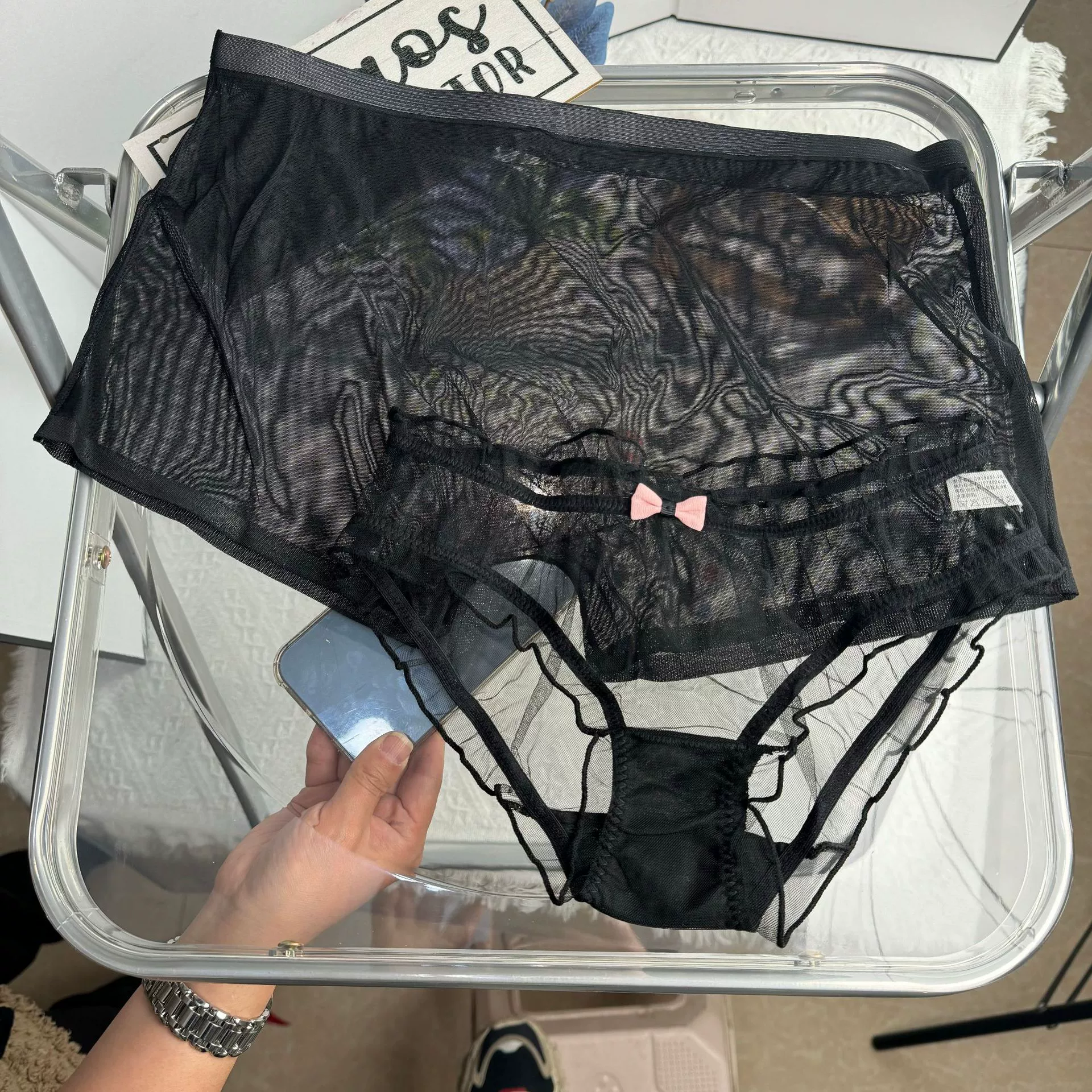 Нижнее белье для пар, один мужчина и одна женщина, новый сексуальный комплект нижнего белья из ледяного шелка для девочек, летний тонкий прозрачный сетчатый комплект нижнего белья