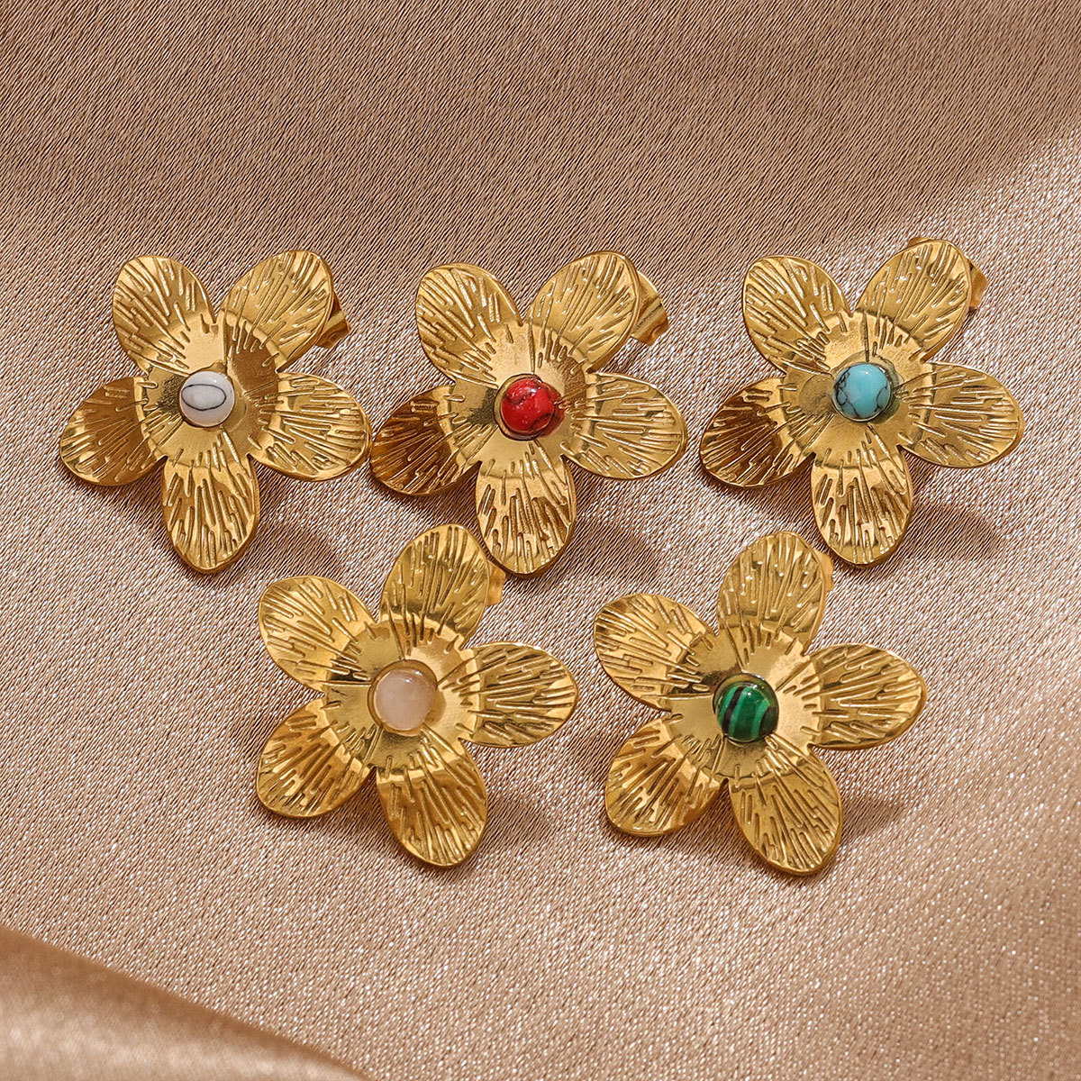 1 Pair Vintage Style Simple Style Flower Inlay 304 Stainless Steel Turquoise Ear Studs display picture 2