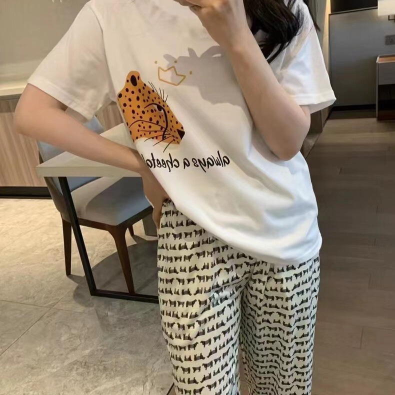 Imitation cotton women's home clothes] micro-business new summer women's casual short-sleeved trousers can be worn outside the sports pajamas cover