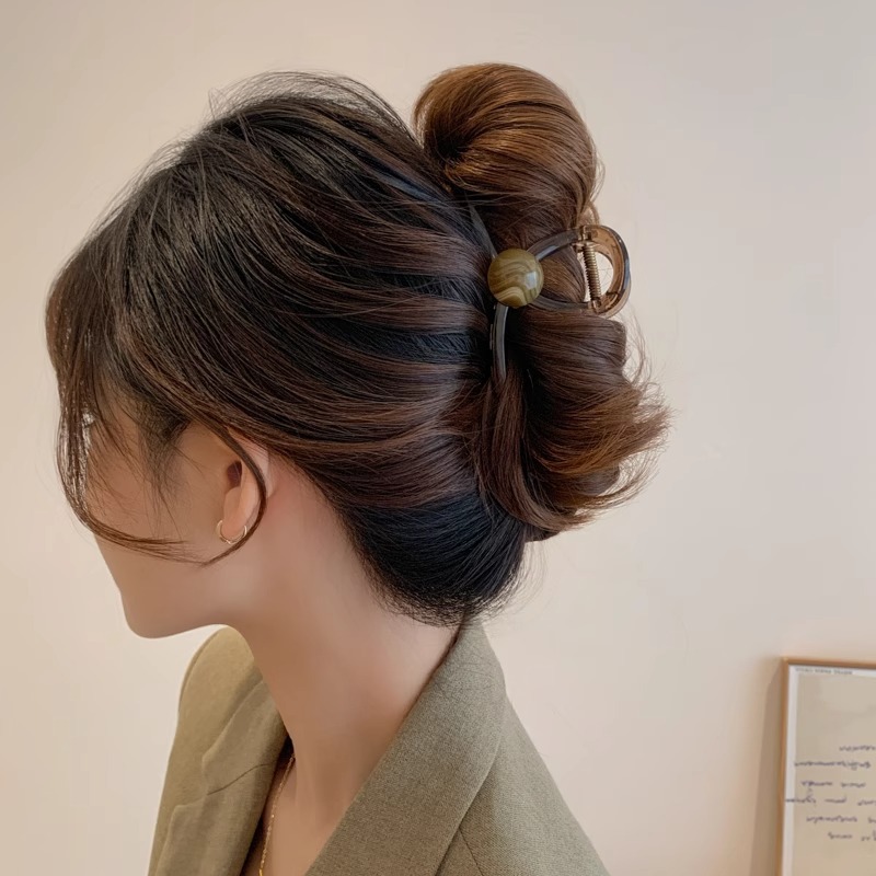 Cantidad de cabello menos agarrar clip de cabello de tiburón tamaño medio clip de cabello de alta sensación pin de cabello tocado 2025 nuevo