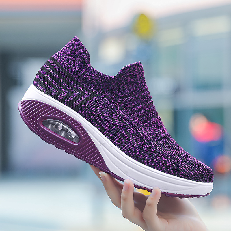 Zapatos de mujer 2021 primavera nuevos zapatos casuales transfronterizos zapatos de mamá ligeros transpirables zapatillas de deporte con cojín de aire para mujer