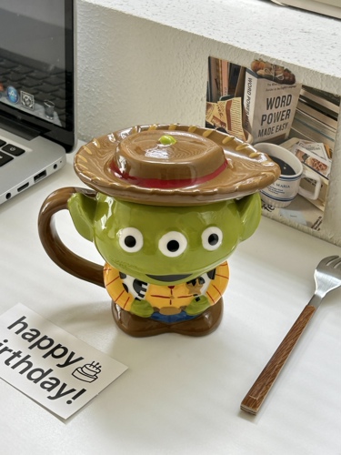 58C1ins American retro style cute and funny three-eyed three-dimensional ceramic cup mug with lid and high resistance