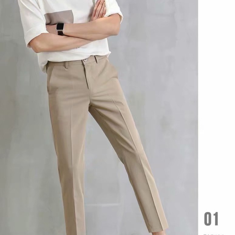 Los fabricantes de origen pantalones pequeños negros pantalones cortos para hombres, pantalones de traje ajustados rectos con sentido de tendencia, pies pequeños, versión coreana casual