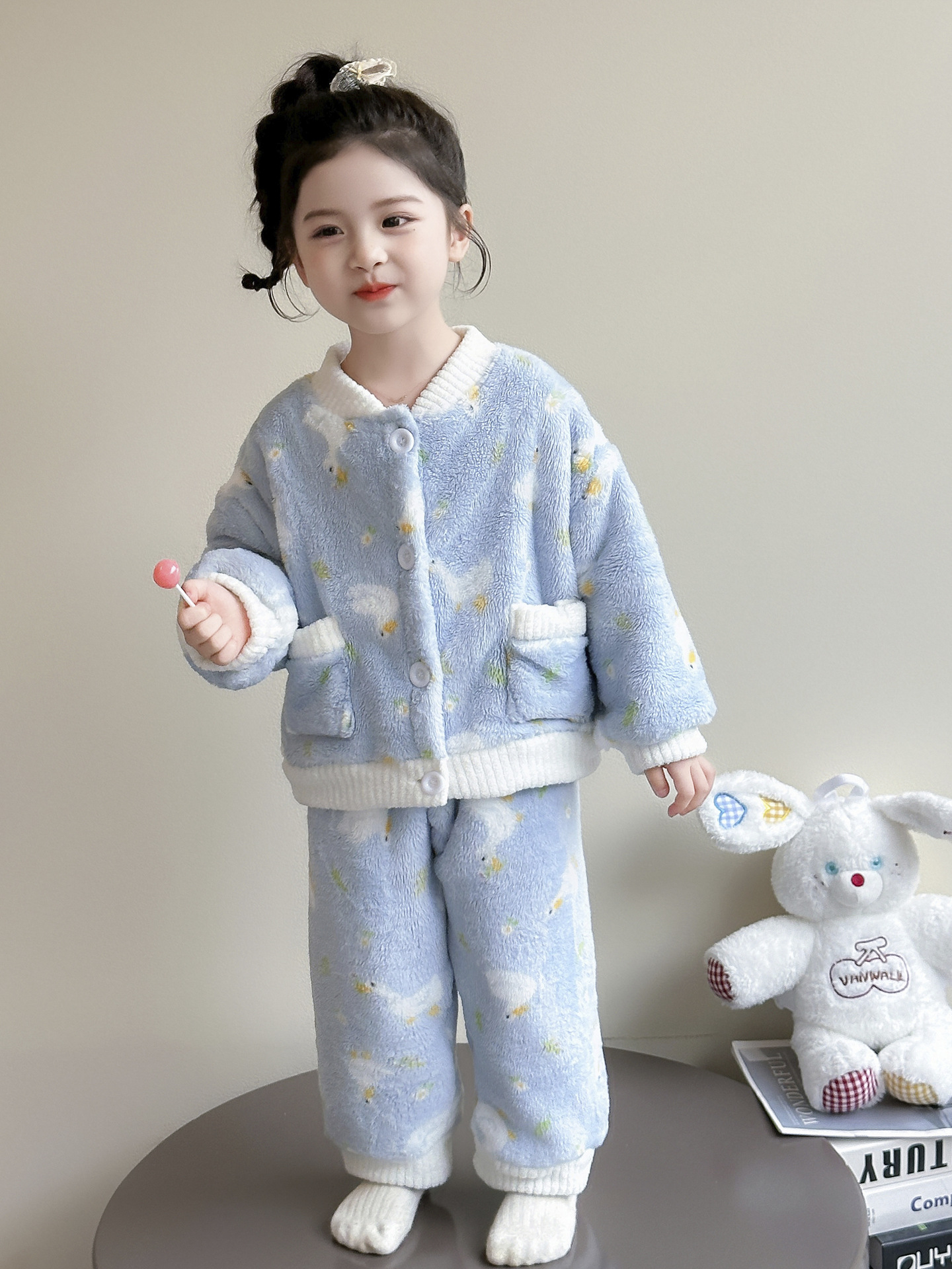 Niñas pijamas de franela conjunto de invierno de invierno caliente y grueso bebé coral cordillera ropa de casa cardigan