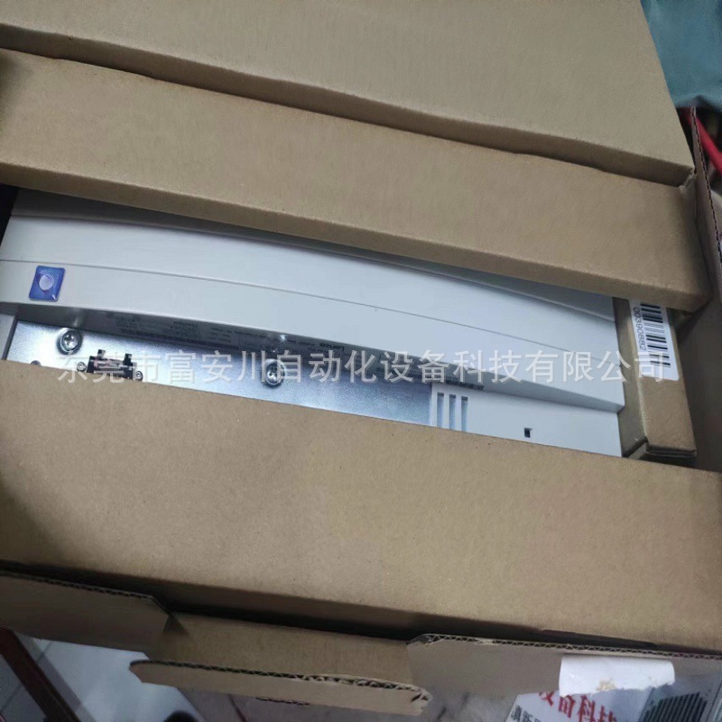 全新 LENZE伦茨 EVS9326-EV 伺服驱动器 现货实拍 议价