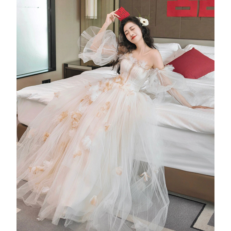 One-Shoulder French Light Wedding Dress for Brides, 2026 New Forest-Style Main Dress, Petite Dress, Going-Out Dress, Runaway Princess