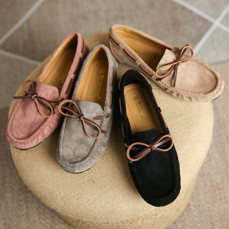 Mocasines para mujer Primavera y otoño 2023 nuevos zapatos de suela blanda con arco para mujer zapatos planos slip-on para mujer de talla grande 41-43