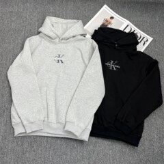 跨境C家新款小众设计按扣字母刺绣薄绒连帽卫衣宽松套头帽衫代发