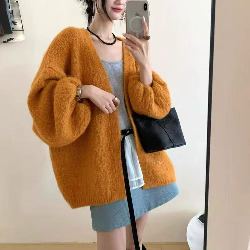 Autumn and winter Korean-style casual knitted cardigan for women, loose oversized solid color V-neck lantern sleeve sweater coat wholesale Autumn and winter Korean-style casual knitted cardigan for women, loose oversized solid color V-neck lantern sleeve sweater coat wholesale