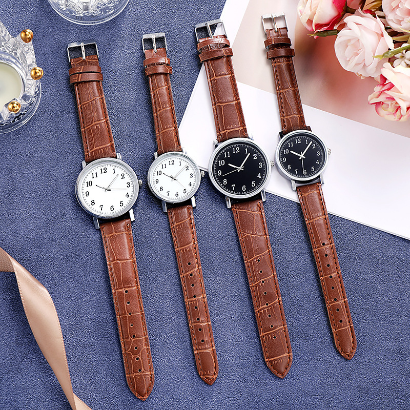 New couple small round watch simple casual watch male and female students quartz watch gift _voghion.com