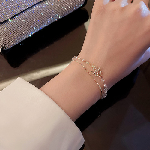 Gentle and exquisite double-layered pearl crystal flower bracelet ins style niche design hand jewelry bracelet wholesale