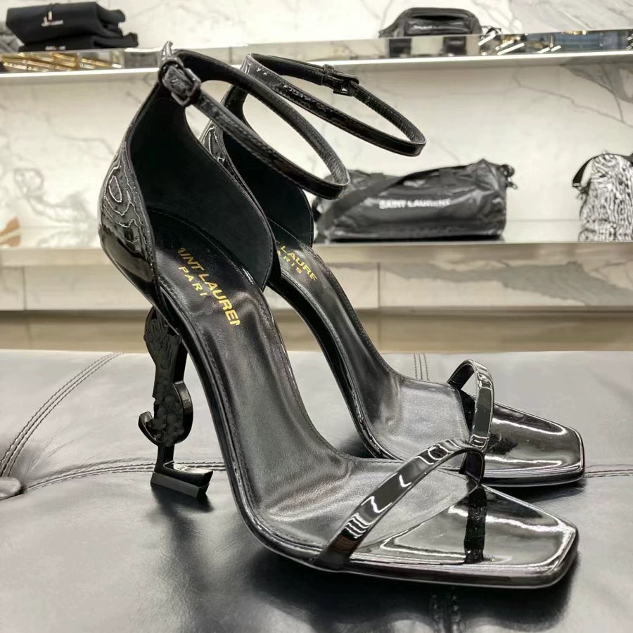 2024 new one word with high heels female poplar forest, the same side letters and sexy ultra -high heels of European and American high -heeled sandals