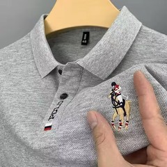 2025新型ポロシャツ夏男性ファッションファッションファッション百合poloシャツ刺繍襟半袖源工場