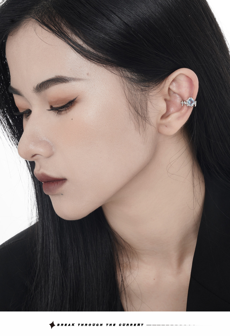 Fashion Rhombus Silver Inlay Zircon Ear clips 1 Piece