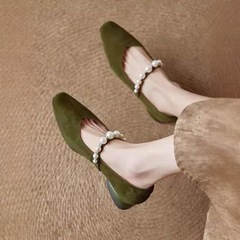 ソフト牛革のレトロな角頭のメアリー珍靴の女性2025春の新型の気質に合わせて、本革の太さと真珠の単zjを合わせます。