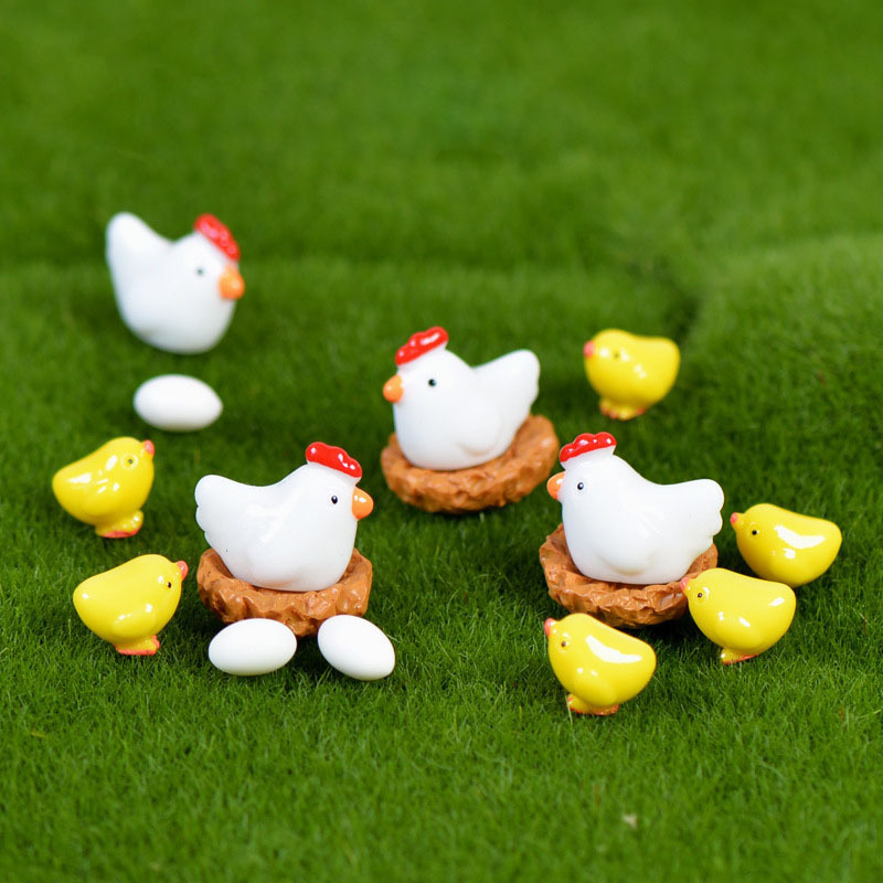 Micro-landscape decorations chicken a cake car sand table flowerpot fish tank resin ornaments Micro-landscape decorations chicken a cake car sand table flowerpot fish tank resin ornaments