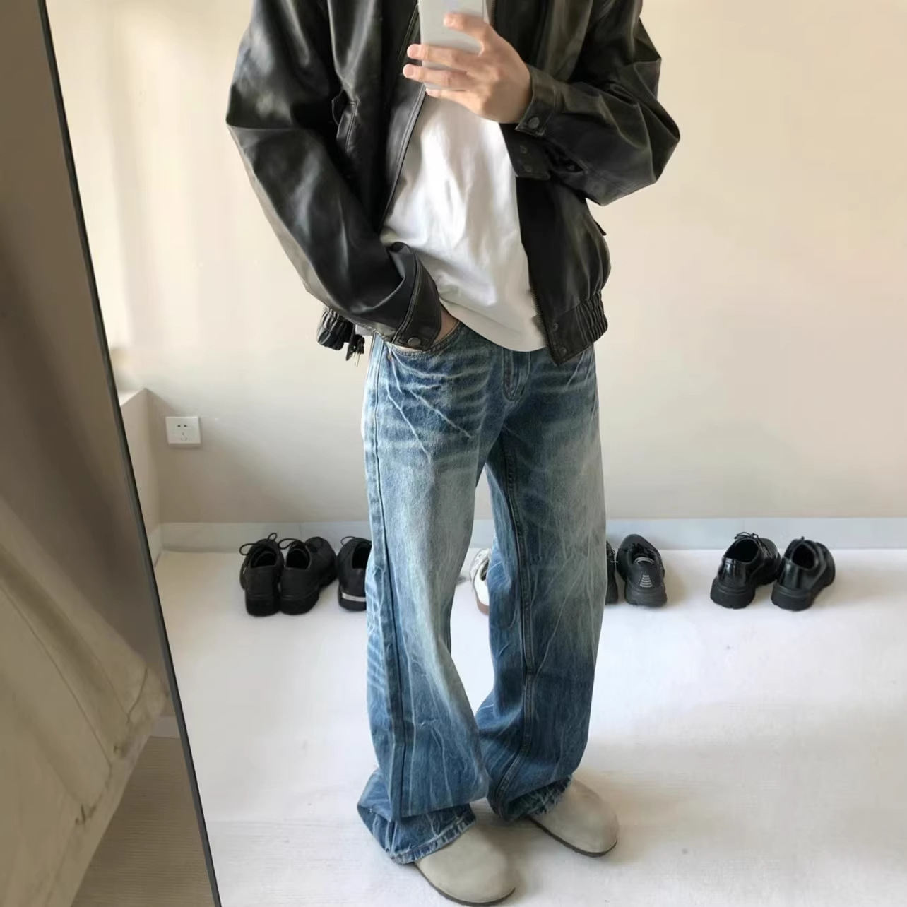 Vintage Washed Lightning Bolt Jeans | Distressed Streetwear Denim Pants | Straight-Leg Retro Fit For Men & Teens_voghion.com