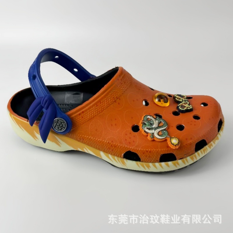 Nuevos zapatos de verano Gokong para adultos zapatos de playa EVA dos zapatillas frías perezosas con zapatos de flores fábrica al por mayor