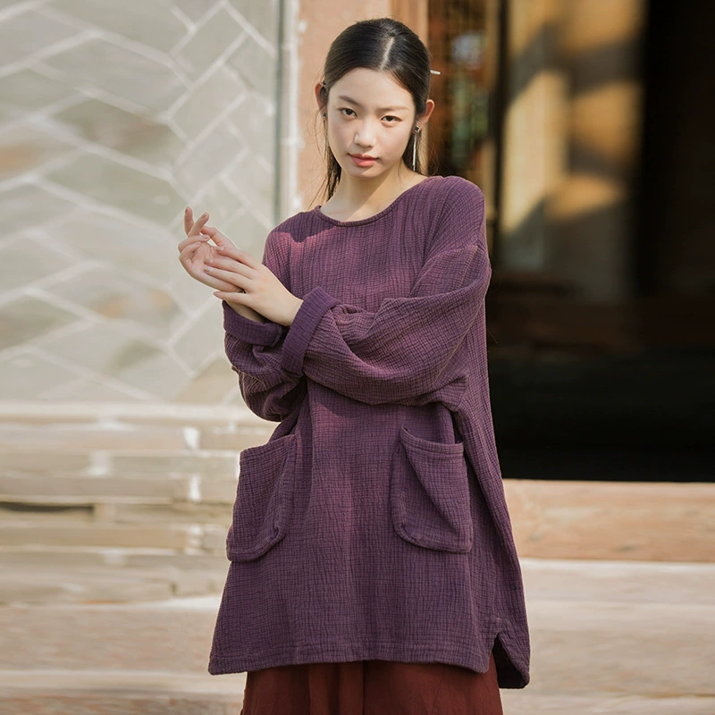 Новинка осени/зимы: женская футболка ручной работы из фактурной ткани с эффектом потертости, свободного кроя, в художественном стиле Дзен.