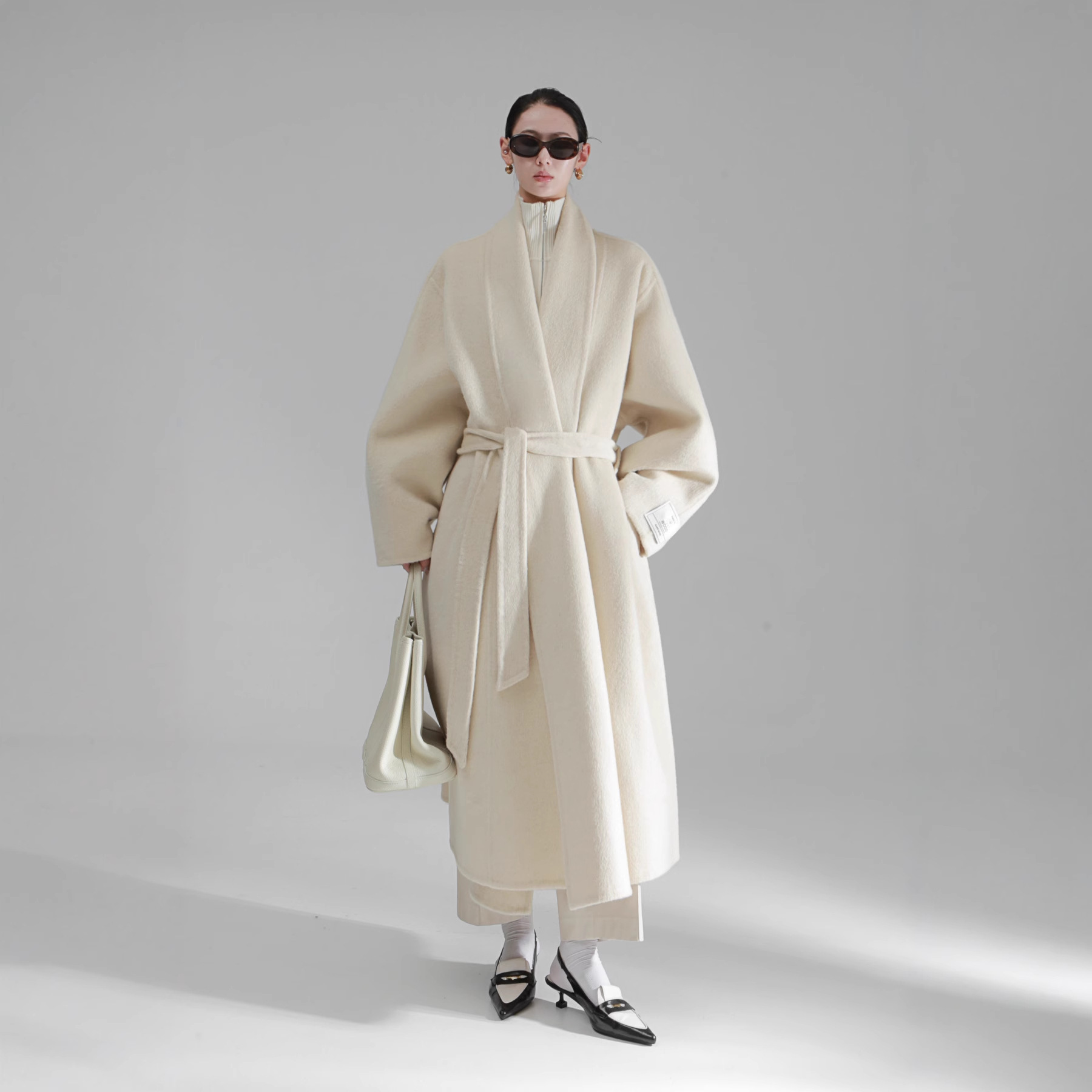 Relaxed and Lazy Style Bathrobe with Tie, Woolen Coat for Women, Mid-Length Double-Sided Wool Coat, New for Autumn and Winter 2025
