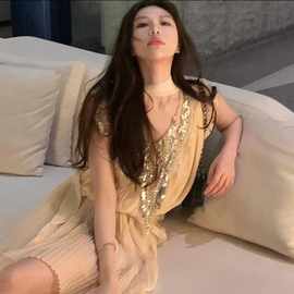 重工亮片V领挂脖连衣裙女富家千金高端精致气质名媛生日宴会礼服