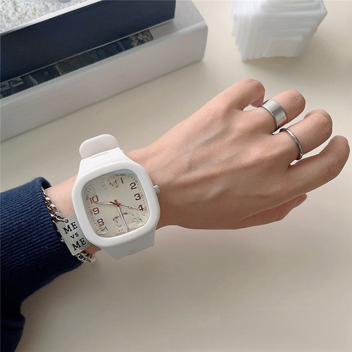 Stylish square watch for women, Instagram-inspired college style quartz watch for students, unique minimalist Korean version electronic watch