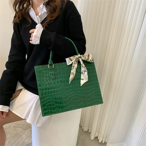 Bags for Women  Winter New Fashion Simple Crocodile Pattern Handbags Casual Large Capacity Tote Bags for Women