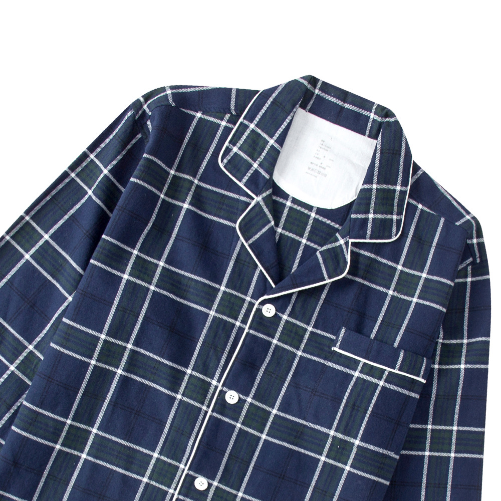 無印フランネルの家庭服の長いタイプの日本風の綿のカップルのパジャマの女性の純綿のスーツの長袖のパジャマ