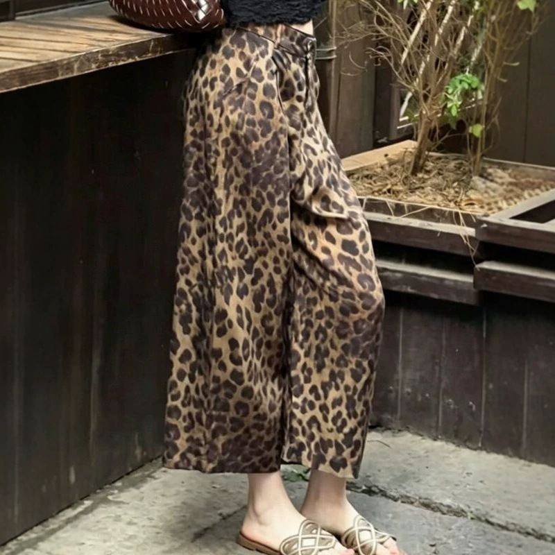Leopard Print Retro Casual Cropped Pants for Women, Thin Style, 2026 Summer New High-Waisted Slimming Drapey Stylish Wide-Leg Pants Leopard Print Retro Casual Cropped Pants for Women, Thin Style, 2026 Summer New High-Waisted Slimming Drapey Stylish Wide-Leg Pants