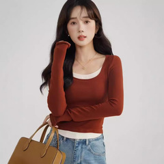 アングラーの赤い偽の2つの底の方の襟のtシャツのデザイン感のニットのu型の底のガードルの赤い春と秋の女性の長袖