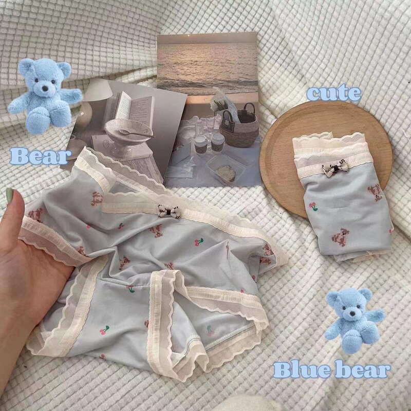 The sleepy bear should wake up. Japanese girl's simple ice silk comfortable seamless cotton crotch waist lace ladies briefs