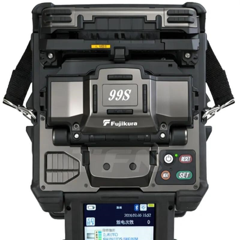 Fujikura99S Fiber Optic Splicing Machine 5inch LCD Touch Screen FSM99S Six-Motor Mainframe Splicing Fujikura99S Fiber Optic Splicing Machine 5inch LCD Touch Screen FSM99S Six-Motor Mainframe Splicing