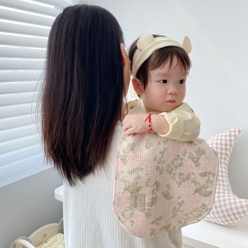 Baby Bibs with Shoulders Protection, Newborn Baby Large Overalls, Burp and Spit-up Towels, Leak-Proof Bibs, Gauze Bibs, Abdominal Protection Bib