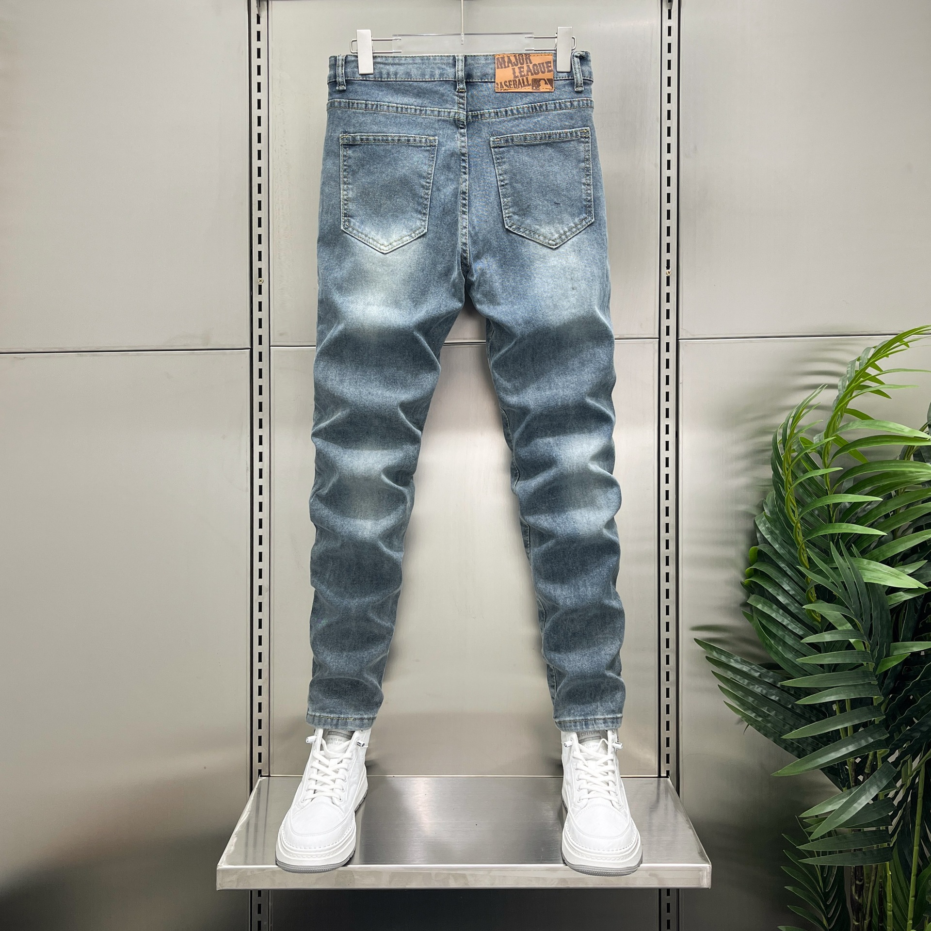Light Blue Jeans for Men 2025 New Simple Trendy Slim Versatile Slimming Casual Skinny Long Pants