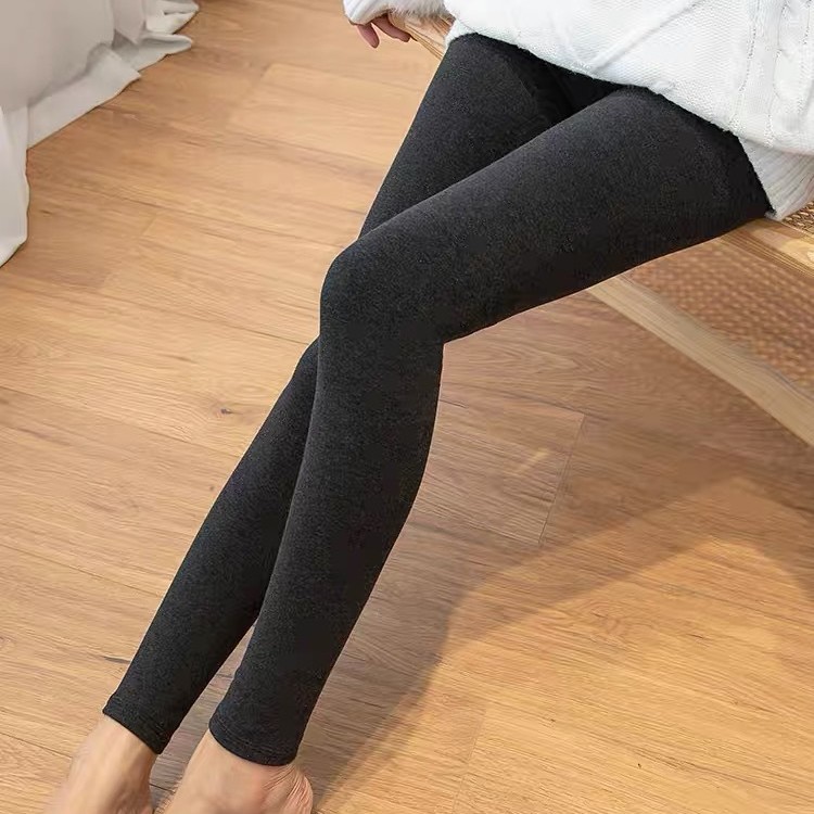 Leggings women's autumn and winter plus velvet padded warm cotton pants nine-point no foot-stepping No socks autumn pants tight slim outer wear