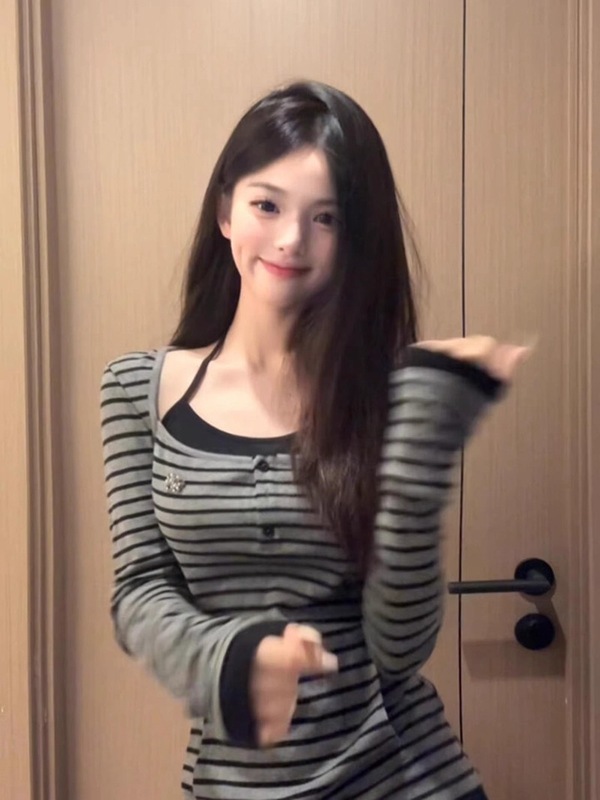 美式辣妹条纹假两件连帽挂脖长袖t恤女秋季设计感修身百搭上衣潮|undefined