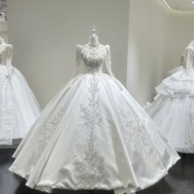 缎面高领婚纱主纱高级质感新款2025新娘重工奢华蓬蓬裙拖尾礼服