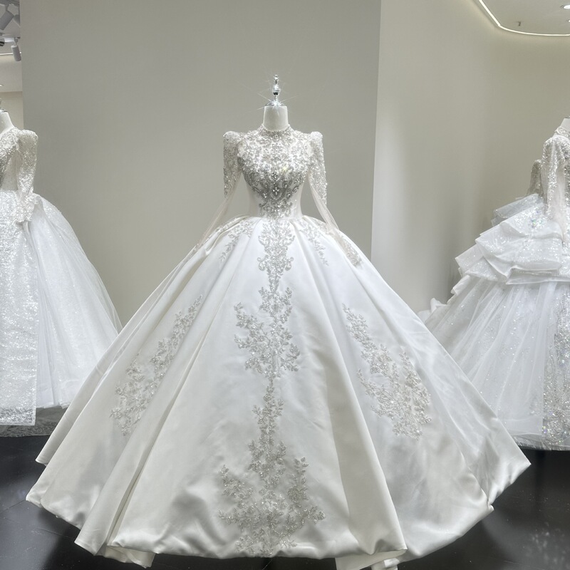 Satin Turtleneck Wedding Dress Main Yarn High-End Texture New 2025 Bride Heavy Industry Luxury Tutu Skirt Tail Dress