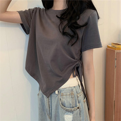 大きいサイズの婦人服の太ったmmの半袖の不規則な分岐の正肩のtシャツの女性の百合の修身の独特な短い上着の夏ins