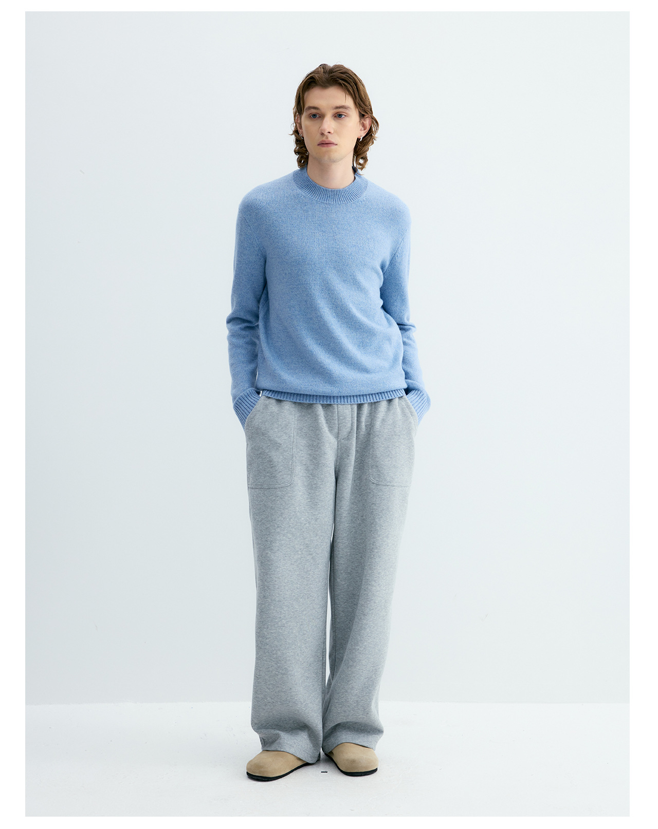 UNF 430g Snowflake Crewneck Wool Sweater