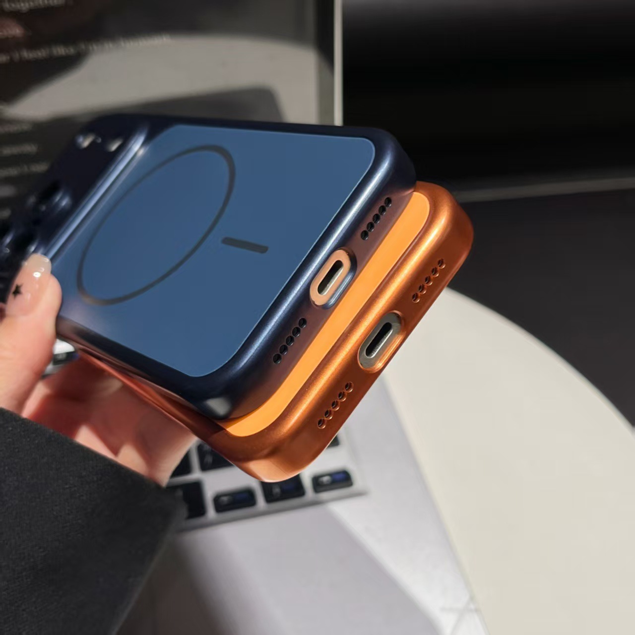 Ultra-thin Magnetic Phone Case For Iphone 17 Pro Max Matte Finish_voghion.com