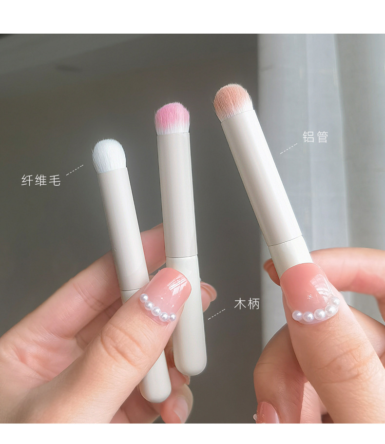 Boxed mini lip brush, convenient round head concealer brush, portable lip makeup brush, smudge lipstick, lip with protective case undefined