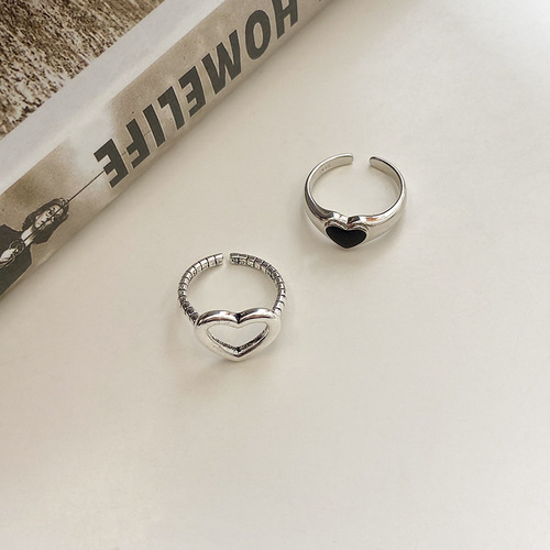 Black Heart Ring for Girls, Ins Trendy, Niche Design, Personality Retro Ring Set for Index Finger, Stackable Band Ring