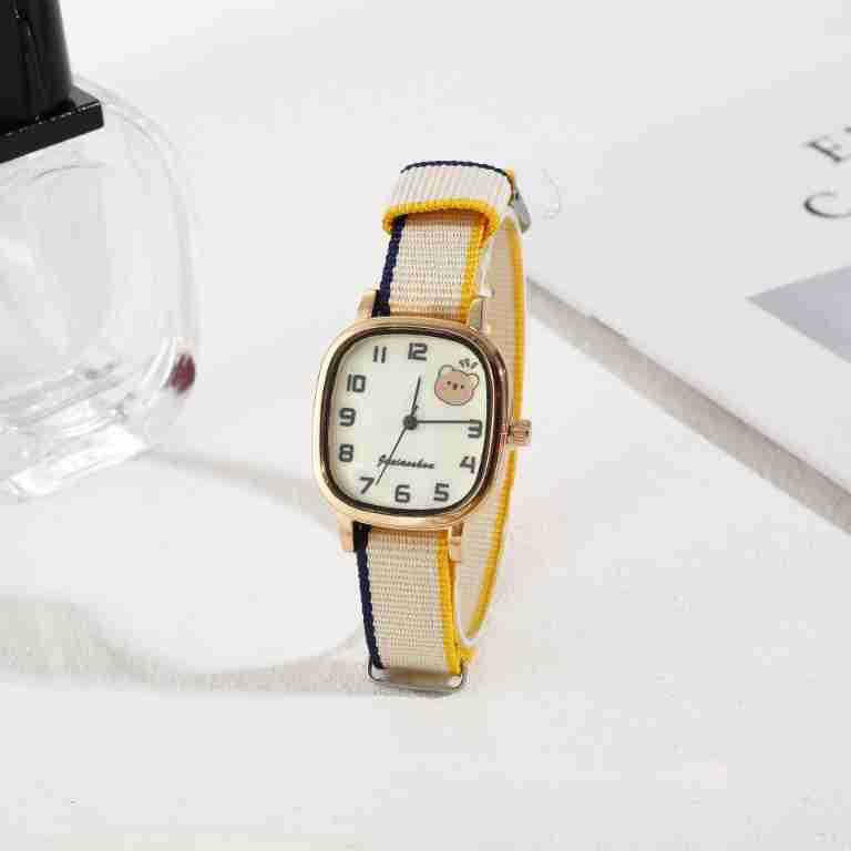 Selezionato nuovo nylon minimalista con quadrante quadrato e rotondo Serie Little Bear Dial Orologi al quarzo carini e casual per studenti e studentesse_voghion.com